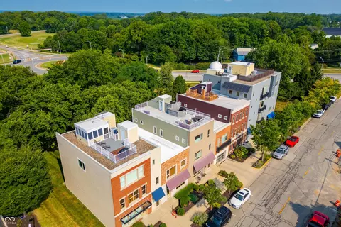 View/Area - 1014 Jackson St, Columbus, IN 47201 photo 1 of 5