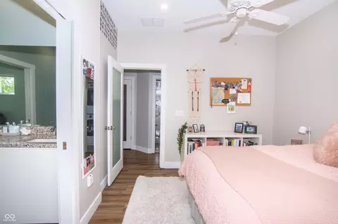 Bedroom - 1014 Jackson St, Columbus, IN 47201 photo 6 of 11