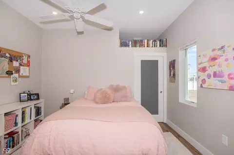 Bedroom - 1014 Jackson St, Columbus, IN 47201 photo 3 of 11