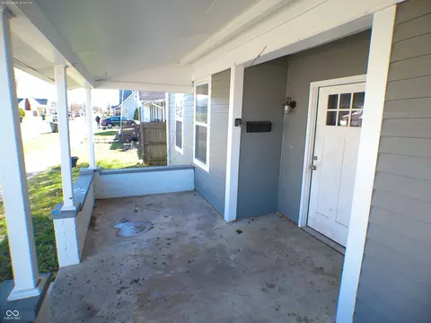Exterior - 531 Jackson St, Hope, IN 47246 photo 3 of 6