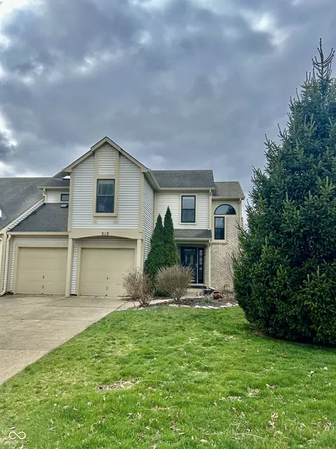 312 Carriage Ln, Franklin, IN 46131