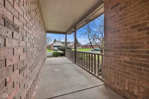 Exterior - 242 Pinnacle Ln, Plainfield, IN 46168 photo 3 of 6