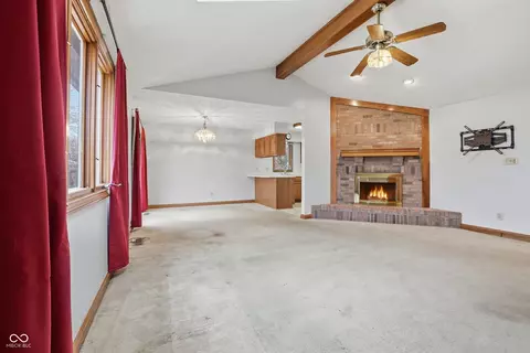 Living - 242 Pinnacle Ln, Plainfield, IN 46168 photo 3 of 3
