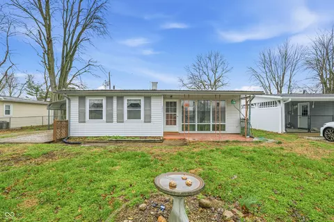 1044 Center St, Martinsville, IN 46151
