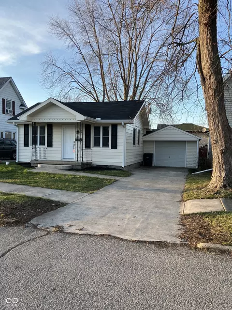 710 S A St, Elwood, IN 46036