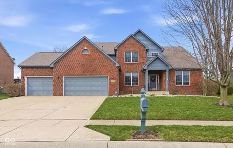 752 Ridge Gate Dr, Brownsburg, IN 46112