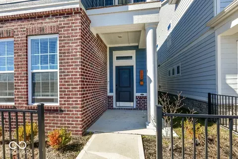1039 Valentine Ln, Carmel, IN 46032