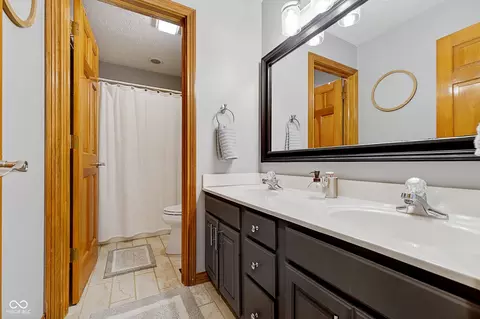 Bath - 7743 Harnessmaker Ct, Plainfield, IN 46168 photo 3 of 3
