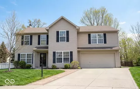 13599 Sweet Briar Pkwy, Fishers, IN 46038