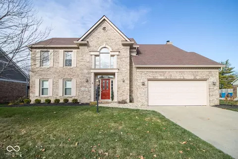 5200 Lake Point Dr, Carmel, IN 46033