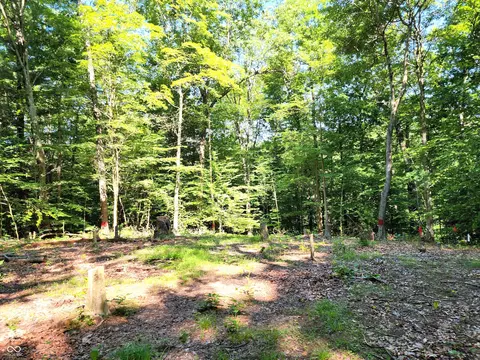 3540 W Hickory Creek Ct, Martinsville, IN 46151