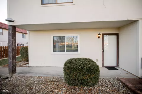 2804 Punto Alto Cir, Indianapolis, IN 46227