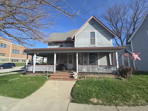 104 E North St, Greenfield, IN 46140