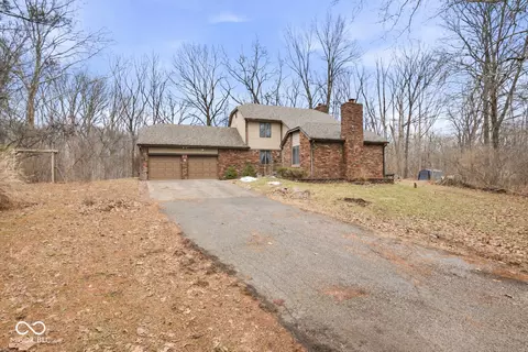 6796 E Woodland Ct, Mooresville, IN 46158