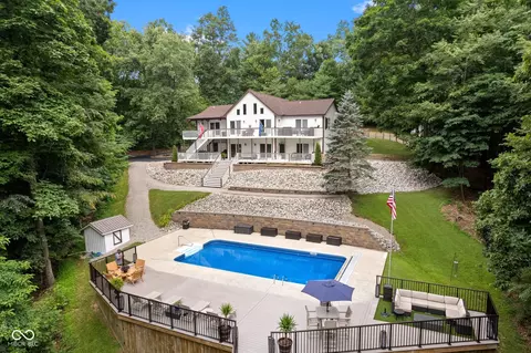 7701 Center Lake Rd, Nineveh, IN 46164