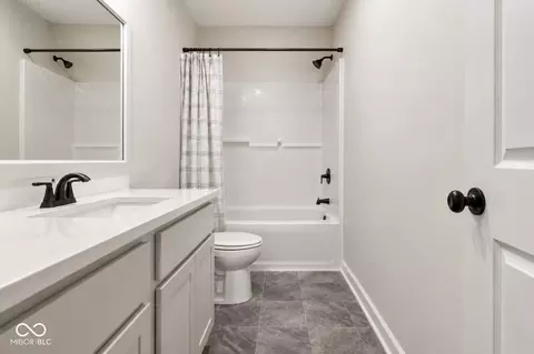Bath - 6809 Bryant Pl, Plainfield, IN 46168 photo 1 of 3