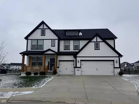842 Hidden Willow Ct, Westfield, IN 46074