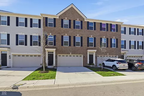 7065 Adalene Ln, Carmel, IN 46033