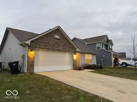 Exterior - 1921 Cold Springs Dr, Pendleton, IN 46064 photo 3 of 3