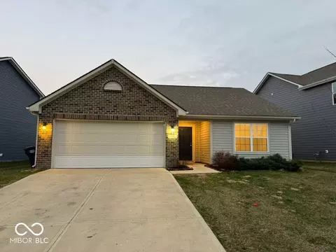 1921 Cold Springs Dr, Pendleton, IN 46064