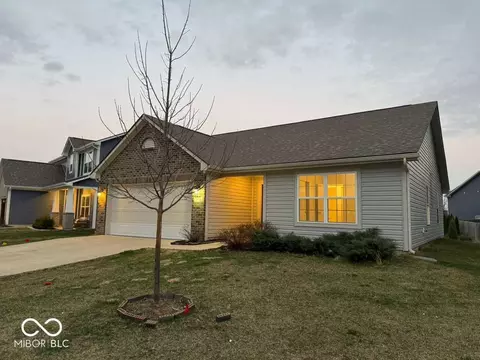 Exterior - 1921 Cold Springs Dr, Pendleton, IN 46064 photo 2 of 3