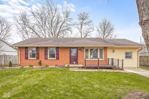 4845 Timbercrest Dr, Columbus, IN 47203
