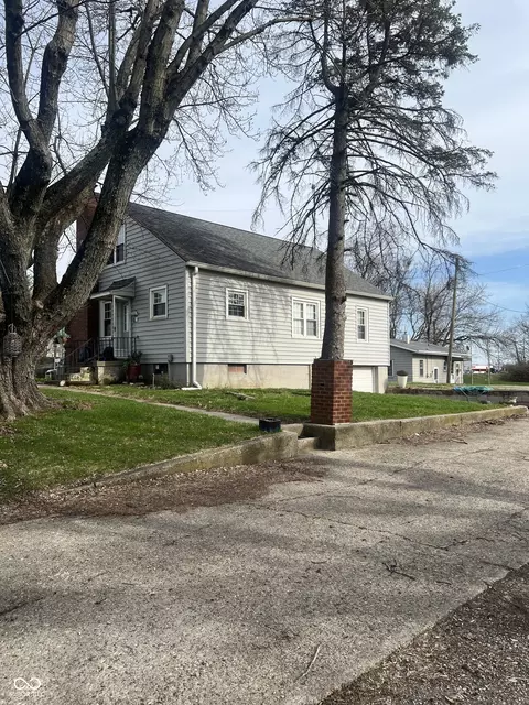 105 Pushville Rd, Greenwood, IN 46143