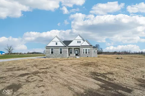 3280 W 206th St, Sheridan, IN 46069