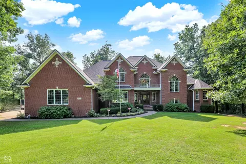 3215 Kestrel Ct, Martinsville, IN 46151