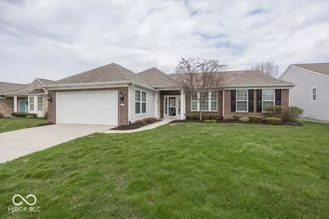 16232 Brookmere Ave, Fishers, IN 46037