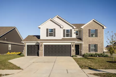 784 Jefferson Park Dr, Pittsboro, IN 46167