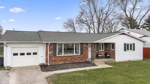 120 E Lovers Ln, Scottsburg, IN 47170