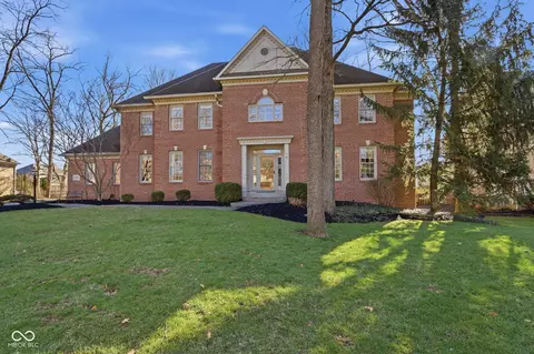 5291 Woodfield Dr S, Carmel, IN 46033