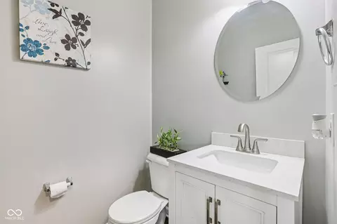 Bath - 6673 Laurelwood Dr, Pendleton, IN 46064 photo 5 of 5