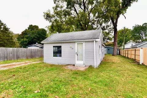 214 Tippecanoe Dr, Noblesville, IN 46062