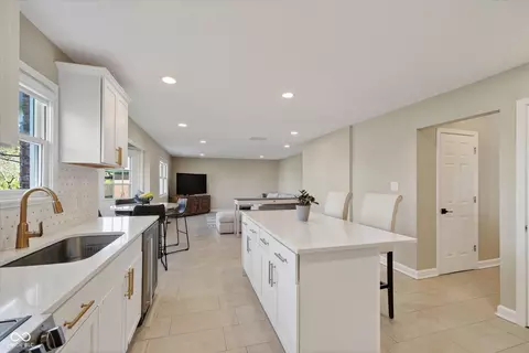 Kitchen - 5986 Hall Rd, Plainfield, IN 46168 photo 3 of 5