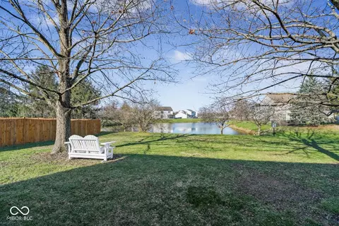 Exterior - 5986 Hall Rd, Plainfield, IN 46168 photo 4 of 8