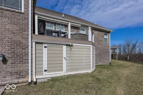 Exterior - 6385 Harvey Dr, Plainfield, IN 46168 photo 5 of 7