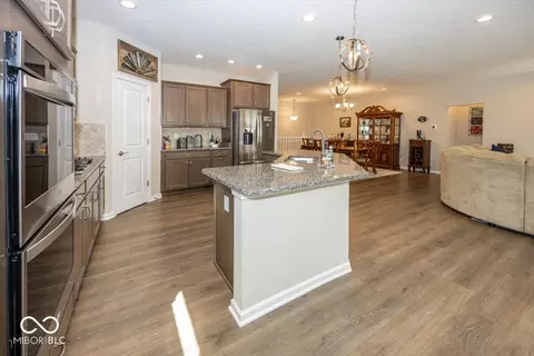 Kitchen - 6385 Harvey Dr, Plainfield, IN 46168 photo 3 of 4