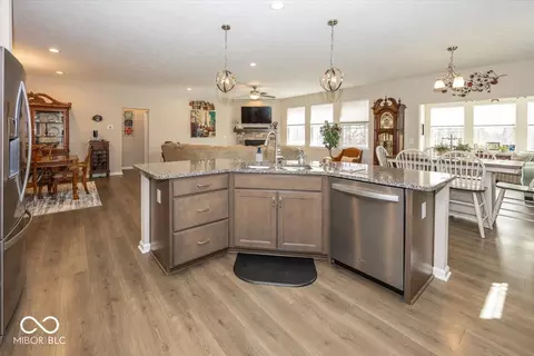 Kitchen - 6385 Harvey Dr, Plainfield, IN 46168 photo 1 of 4