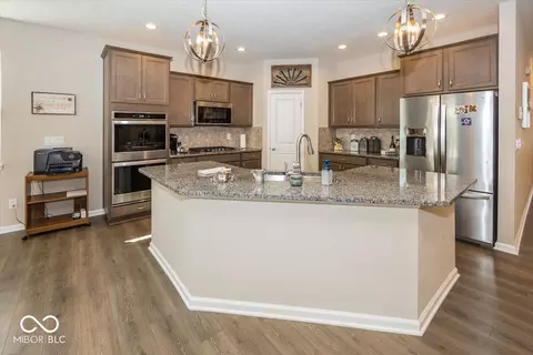 Kitchen - 6385 Harvey Dr, Plainfield, IN 46168 photo 4 of 4