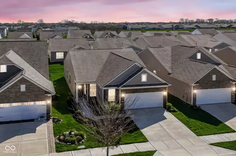 13497 Mosaic St, Fishers, IN 46037