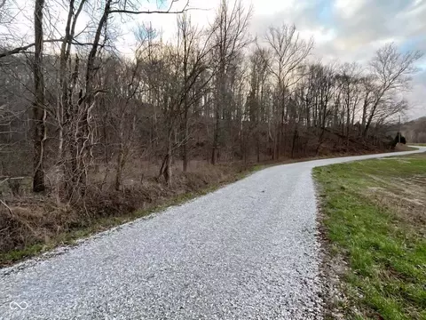0 Fields Rd, Vallonia, IN 47281