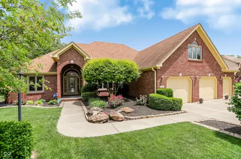 4534 Fairhope Dr, Indianapolis, IN 46237