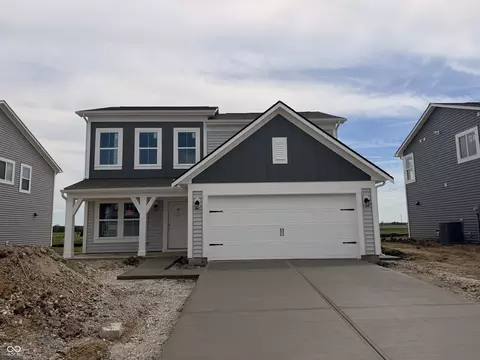 767 Oakleaf Dr, Greenfield, IN 46140