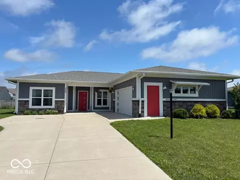 646 N Sobota Way, Trafalgar, IN 46181