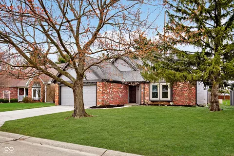 7750 Hollow Ridge Cir, Indianapolis, IN 46256