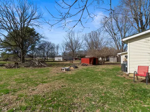 928 S Broadway St, Pendleton, IN 46064 photo 15
