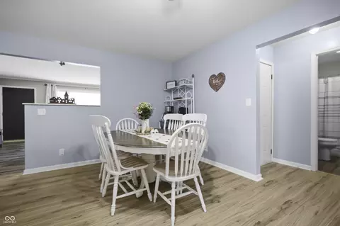 Dining - 3022 Beech Dr, Columbus, IN 47203 photo 2 of 2