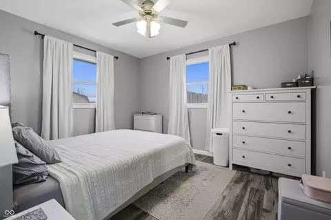 Bedroom - 3022 Beech Dr, Columbus, IN 47203 photo 3 of 5